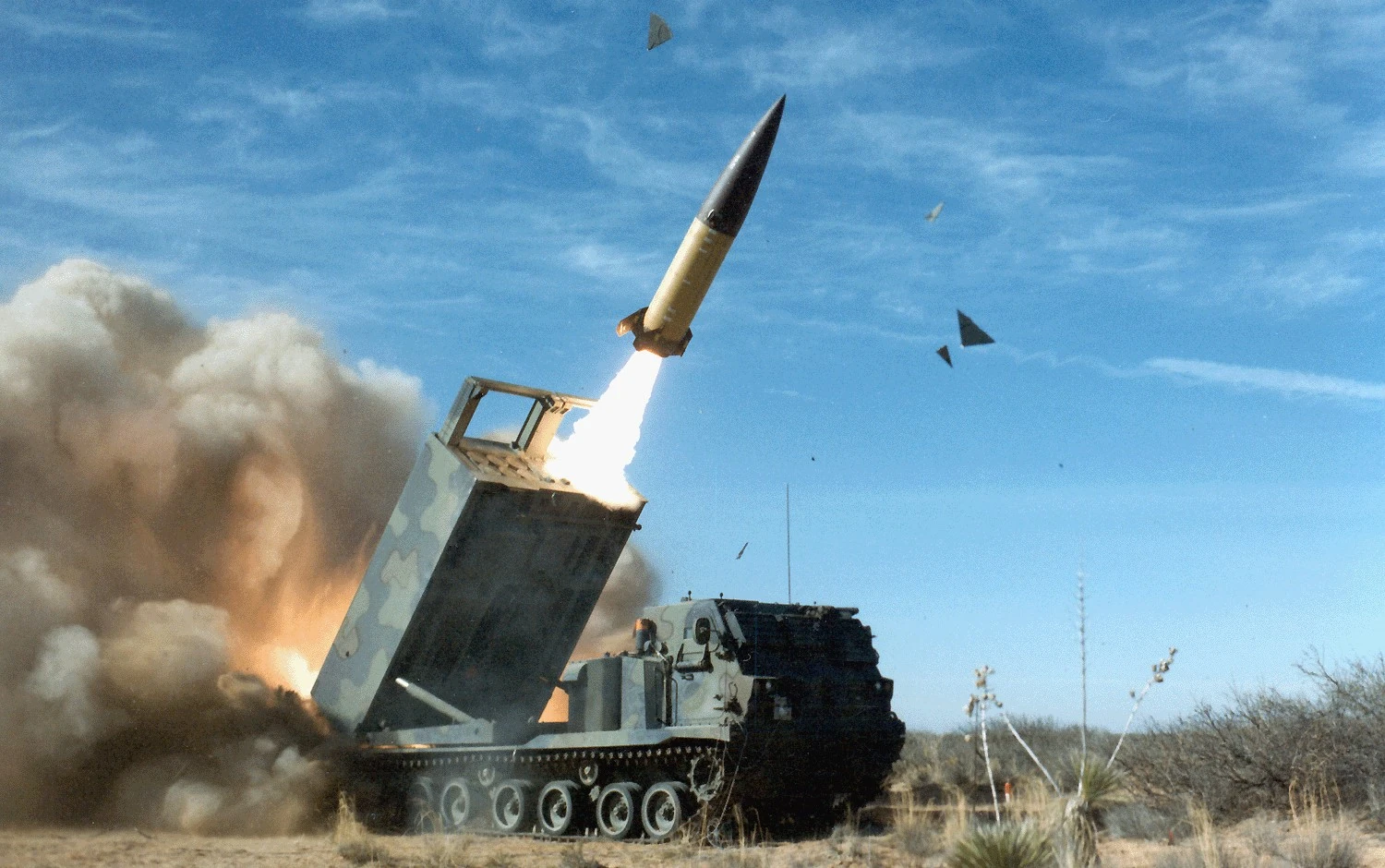 Реактивні системи M270 MLRS та ракети ATACMS, запропоновані до передачі Україні з турецьких запасів