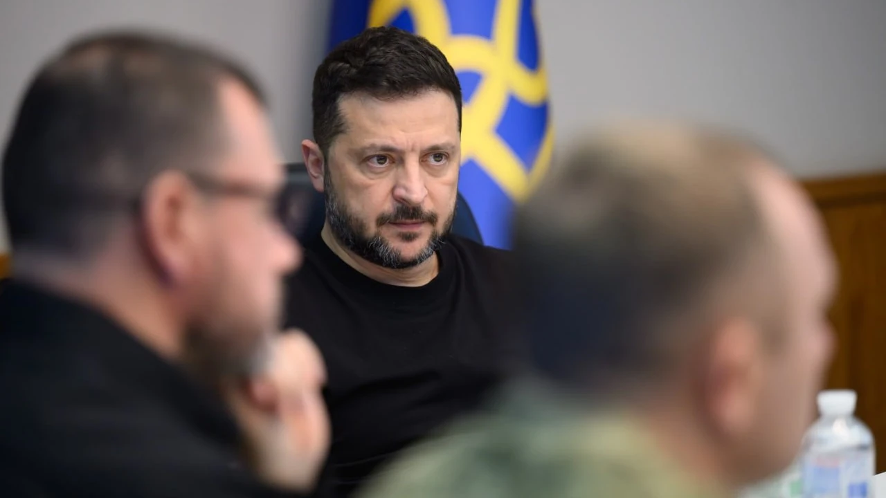 Володимир Зеленський під час засідання Ставки верховного головнокомандувача