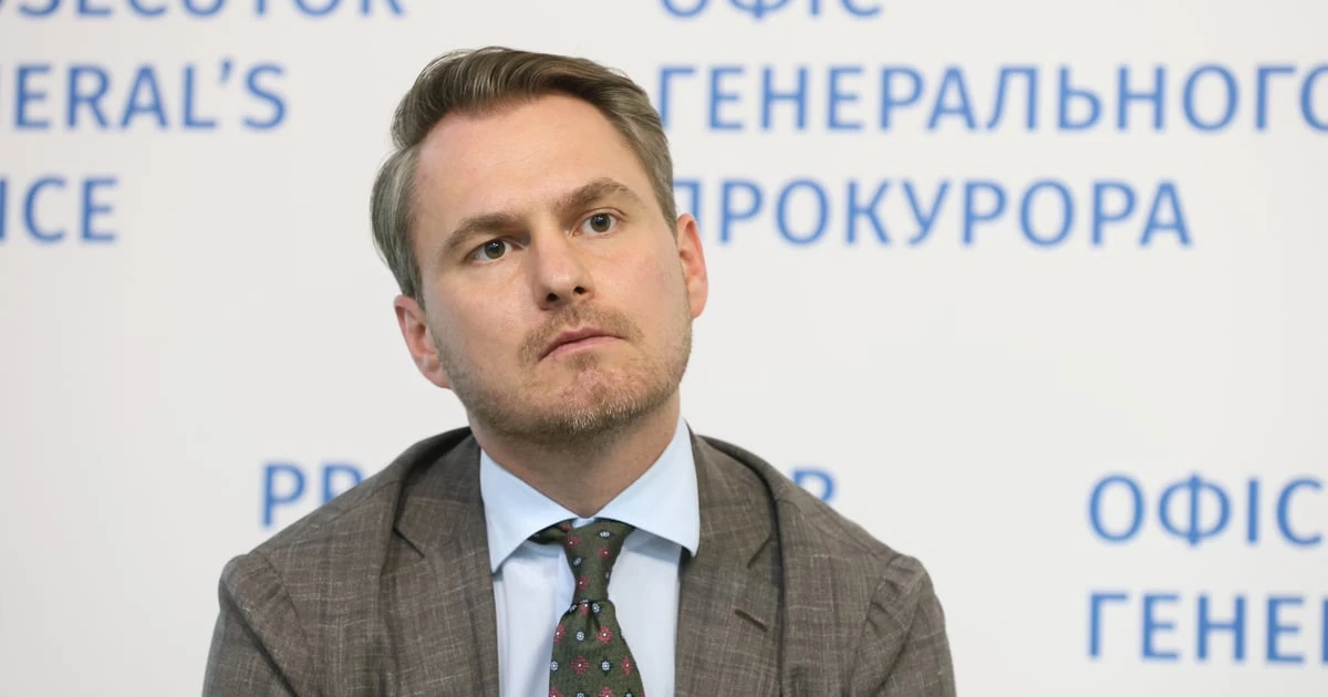Підписаний 14 вересня указ № 905/2026: як Зеленський відсторонив Кравченка